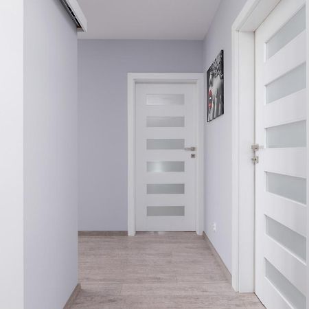 Cracow Pradnik Spacious & Family Apartment With 3 Bedroom By Renters Prestige Krakau Exterior foto