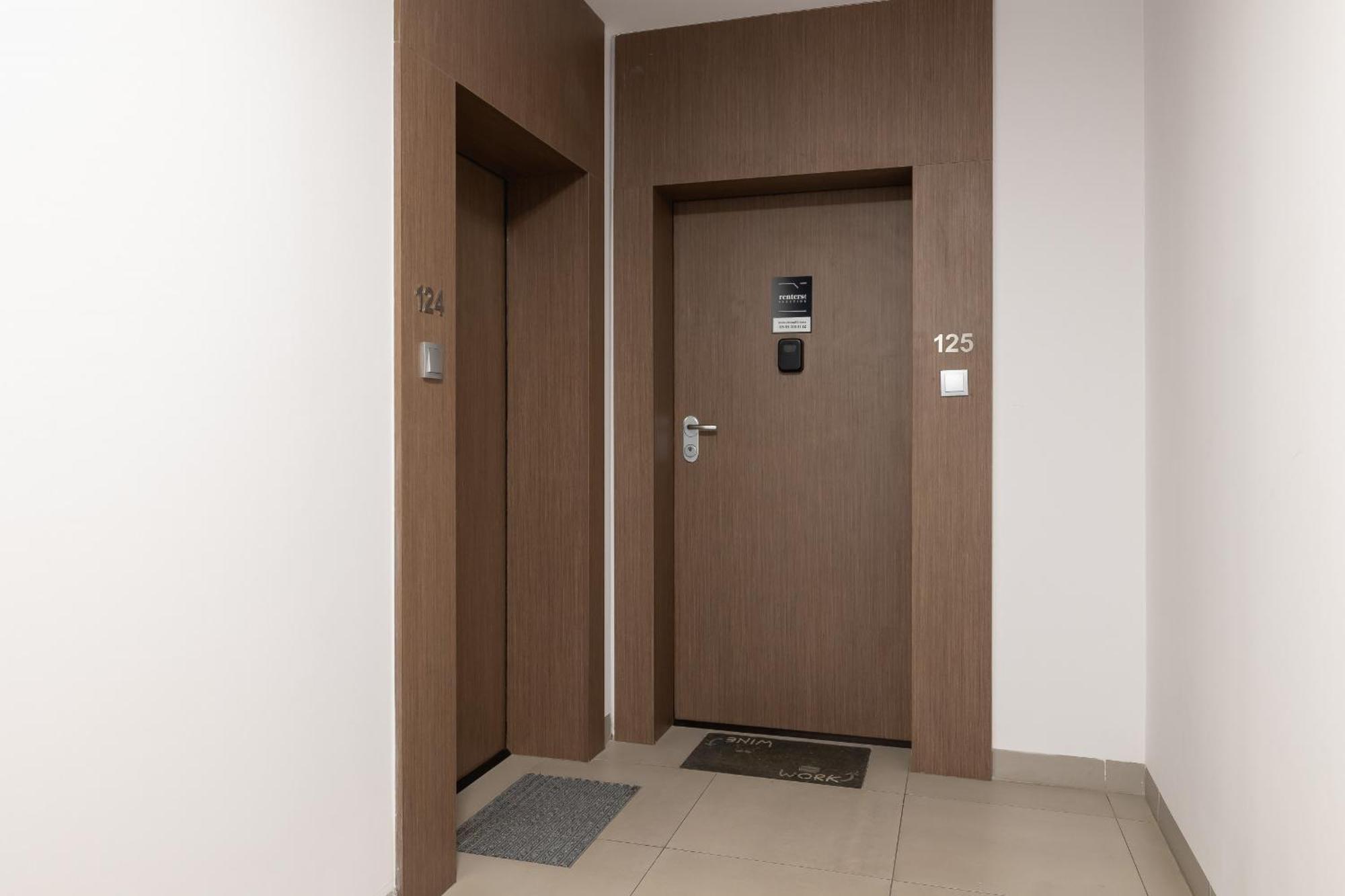 Cracow Pradnik Spacious & Family Apartment With 3 Bedroom By Renters Prestige Krakau Exterior foto