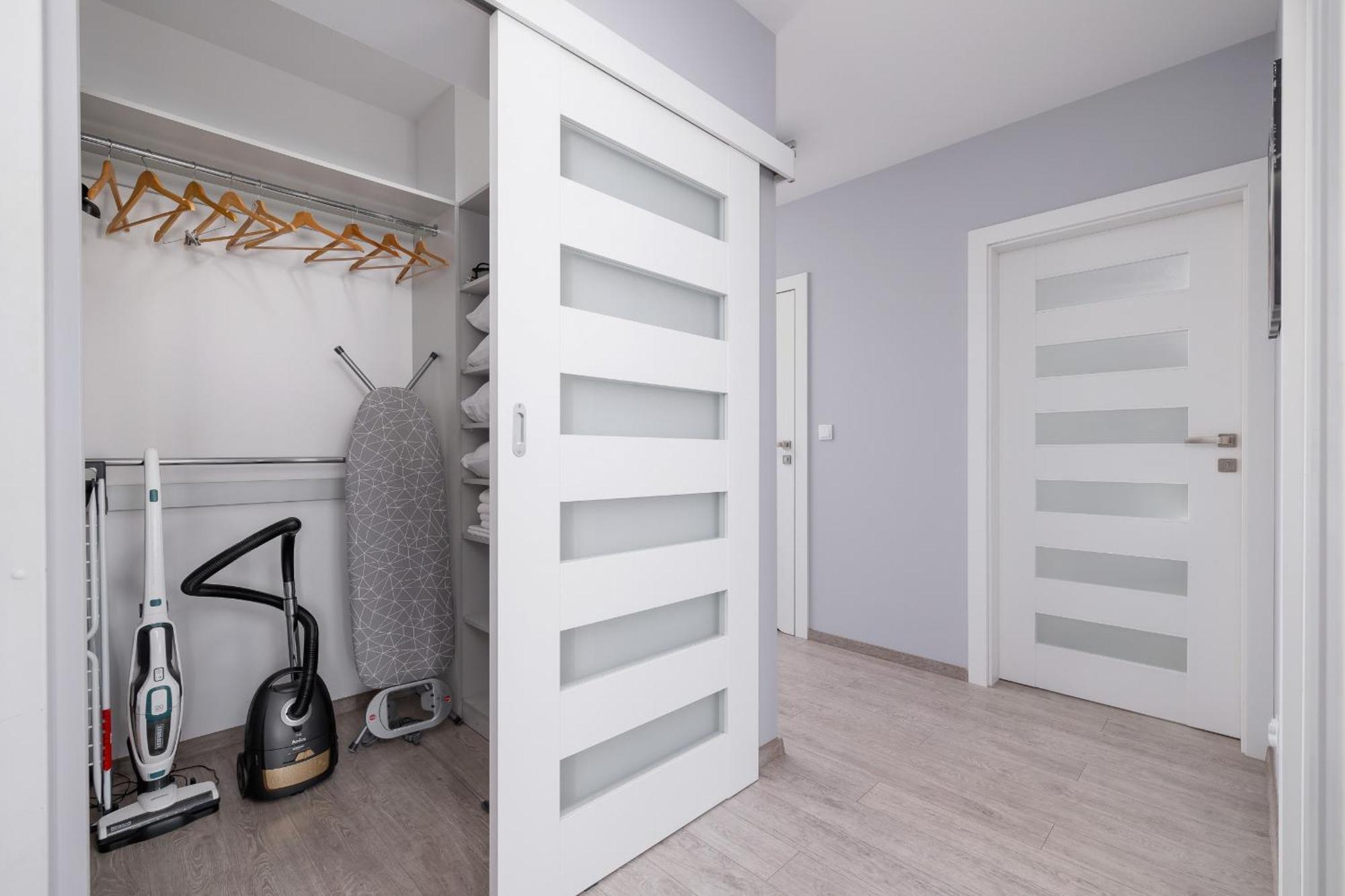 Cracow Pradnik Spacious & Family Apartment With 3 Bedroom By Renters Prestige Krakau Exterior foto